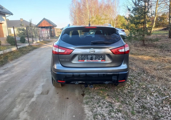 Nissan Qashqai cena 61000 przebieg: 124000, rok produkcji 2015 z Leżajsk małe 562